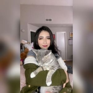 Meet your Posher, Estefany